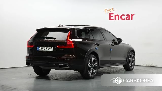 Volvo V60 Cross-Country 2nd Generation id 3840061 из Кореи 12
