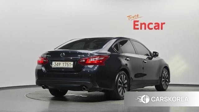 Nissan Altima id 4678021 из Кореи 12
