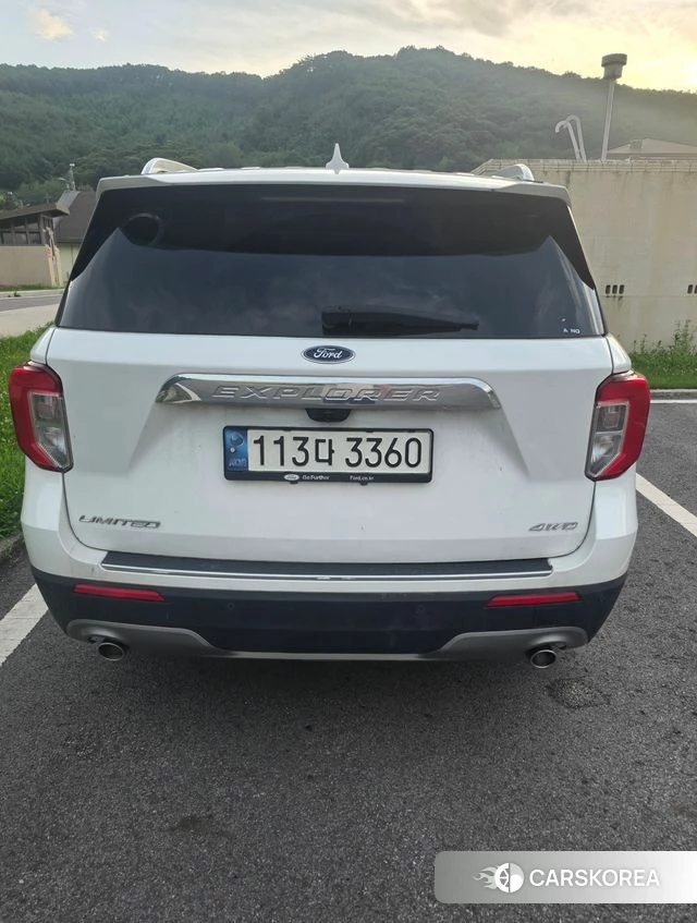 Ford Explorer 6th Generation 2021 Белый из Кореи, фото 2