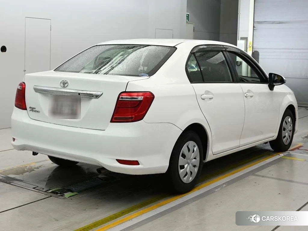 Toyota Corolla Axio 2019 из Японии, фото 2