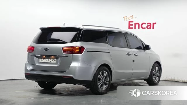 Kia The New Carnival id 4759638 из Кореи 12