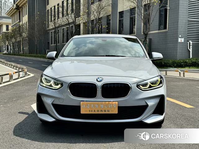 BMW 1 series 2021 Серебристо-серый из Китая, фото 3