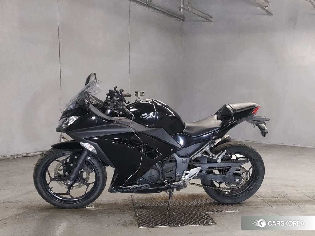 Проданный Kawasaki NINJA 250 2014 из Японии, фото 2