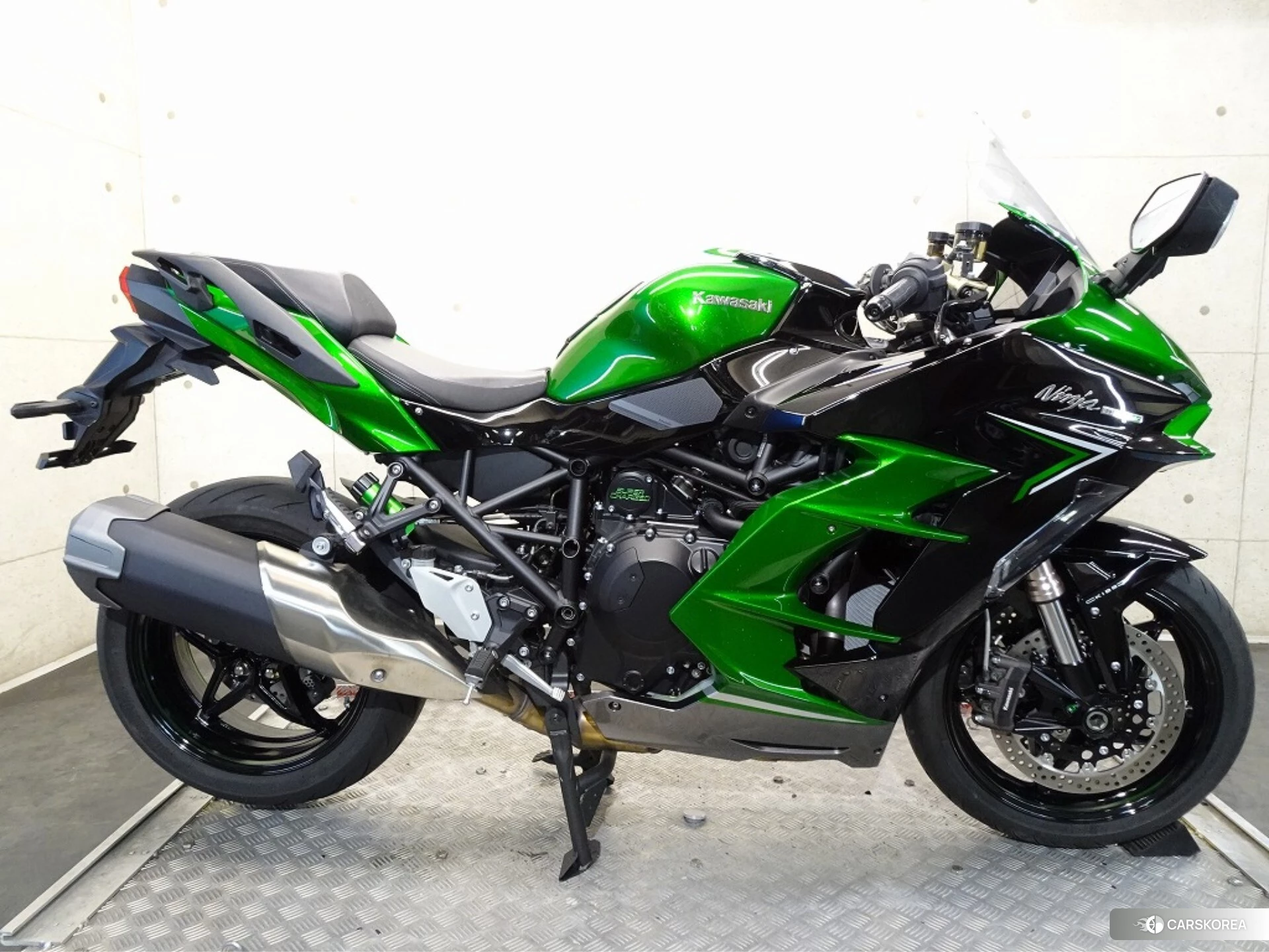 Kawasaki NINJA H2 SX SE id 3947849 из Японии 12