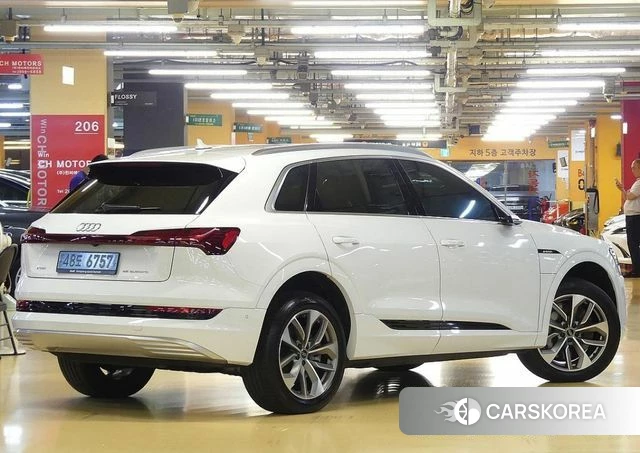 Audi e-Tron id 4613763 из Кореи 12