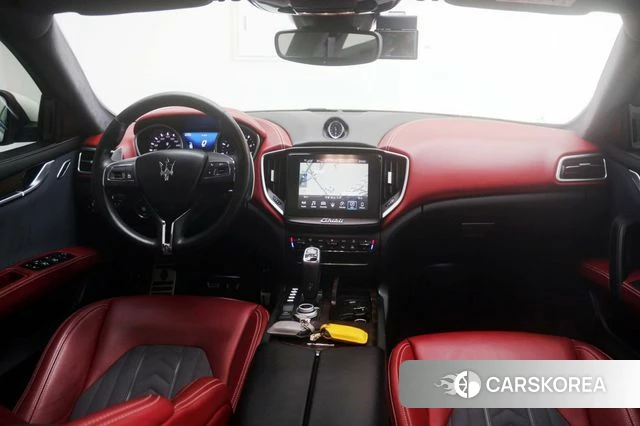 Maserati Ghibli id 4890381 из Кореи 12