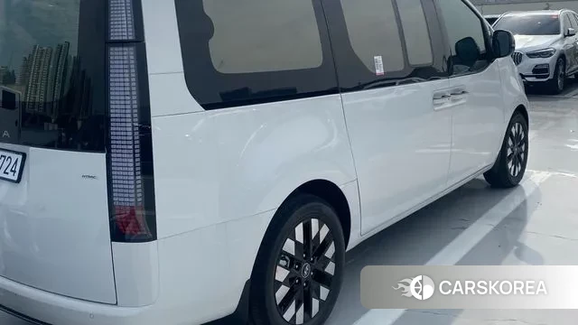 Hyundai Staria 2025 Белый из Кореи, фото 5