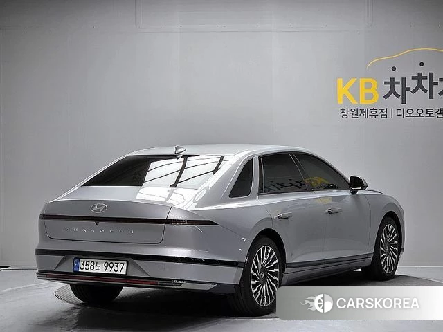 Hyundai Grandeur (GN7) id 3964284 из Кореи 12