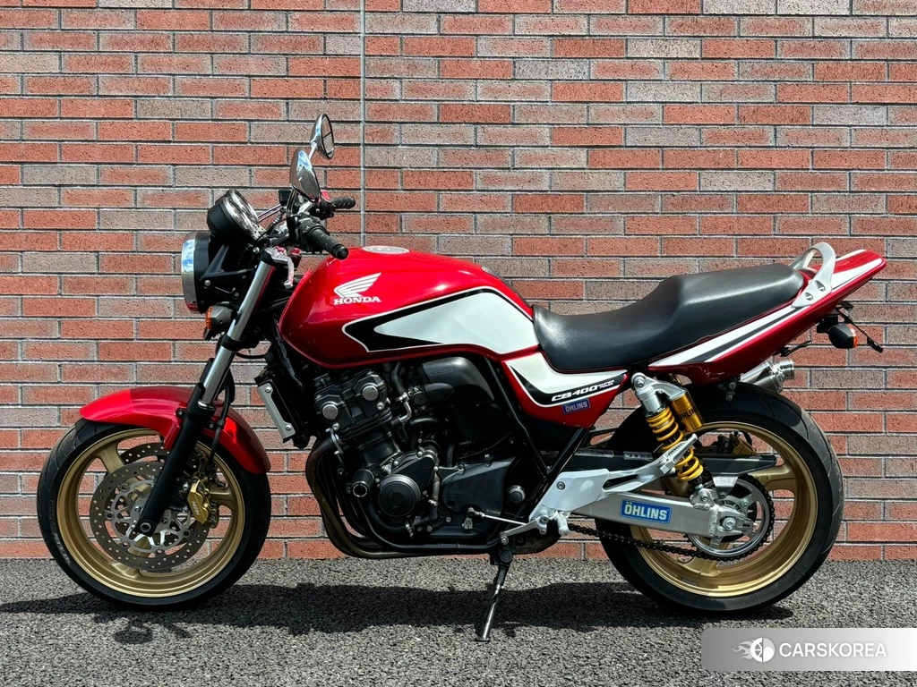 Проданный Honda CB400SF 2013 из Японии