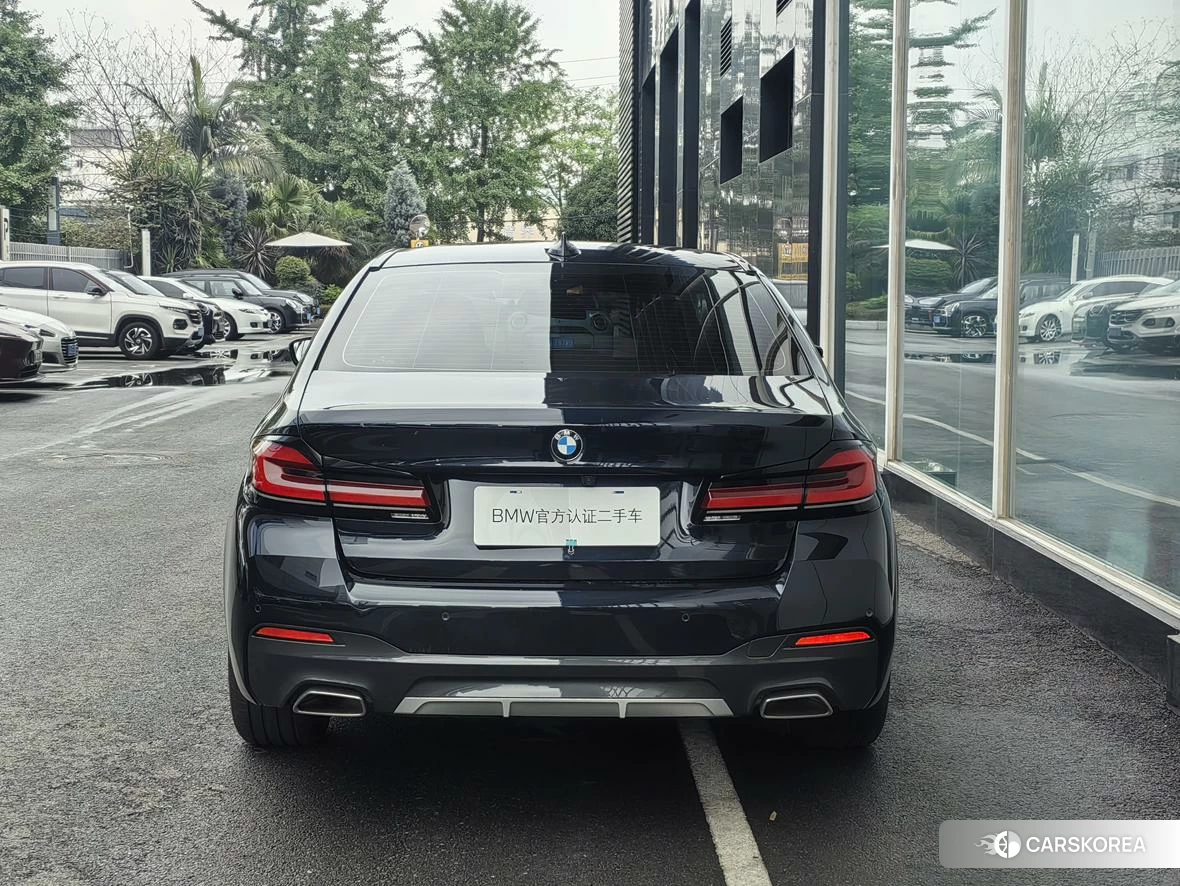 BMW 5 series 2021 Черный из Китая, фото 2