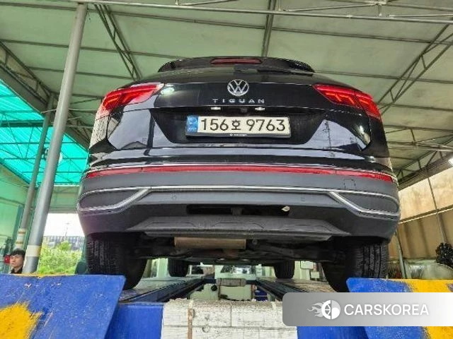 Volkswagen Tiguan second Generation 2022 Черный из Кореи, фото 2