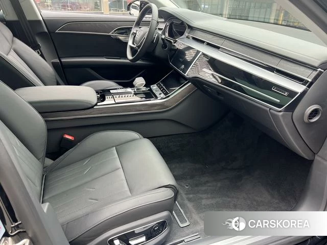 Audi A8 2024 Черный из Китая, фото 6