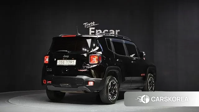 Jeep Renegade id 3789495 из Кореи 12