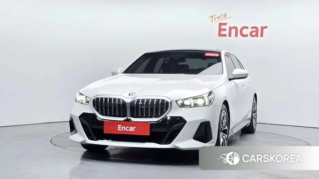 BMW 5 Series (G60) id 4591102 из Кореи 12