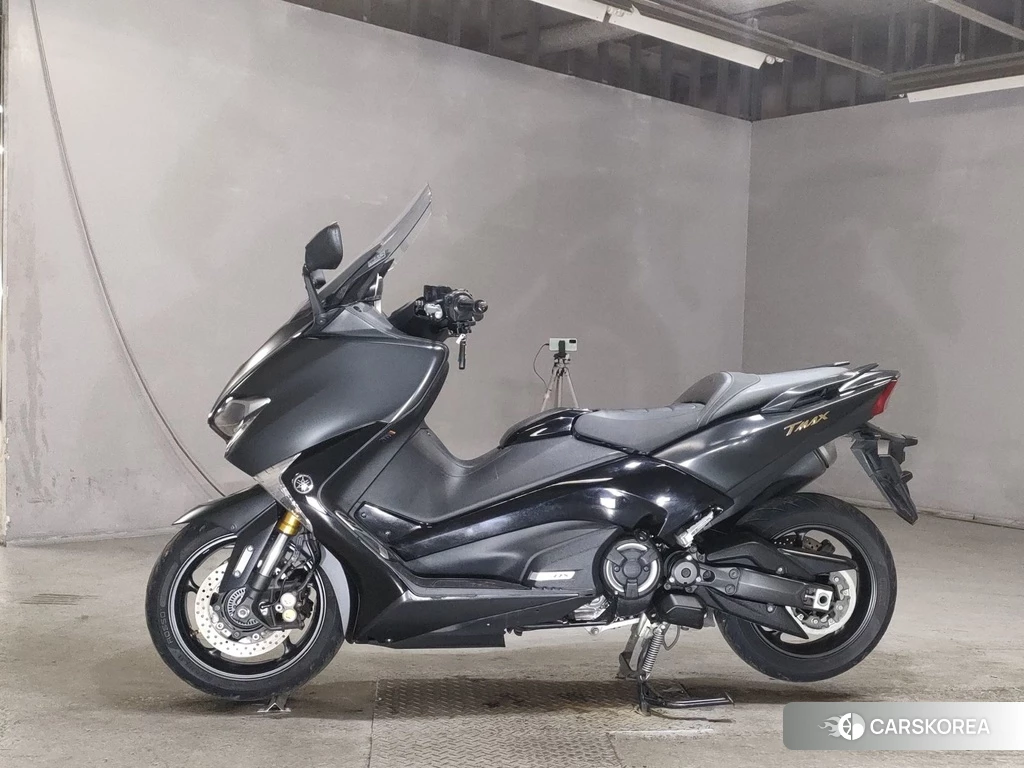 Проданный Yamaha T-MAX 530 DX 2017 из Японии, фото 2