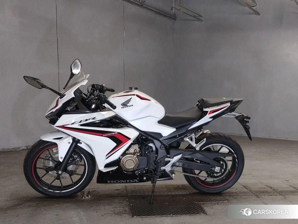 Проданный Honda CBR400R 2022 из Японии, фото 2