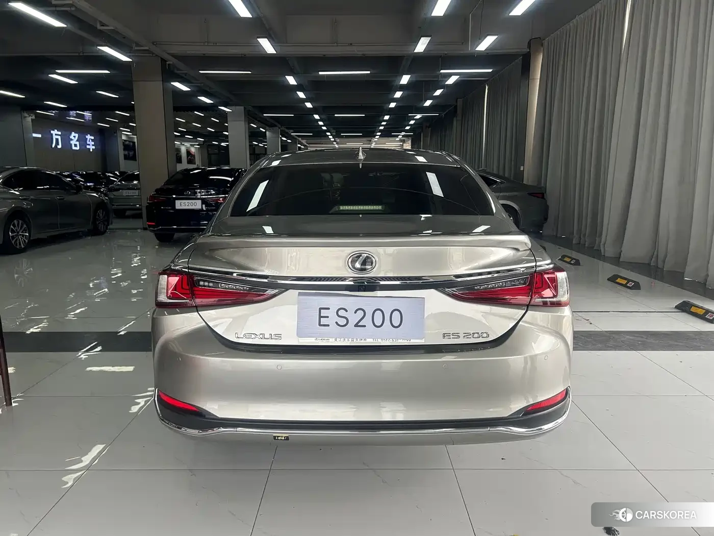 Lexus ES 2023 Silver/gray из Китая, фото 2