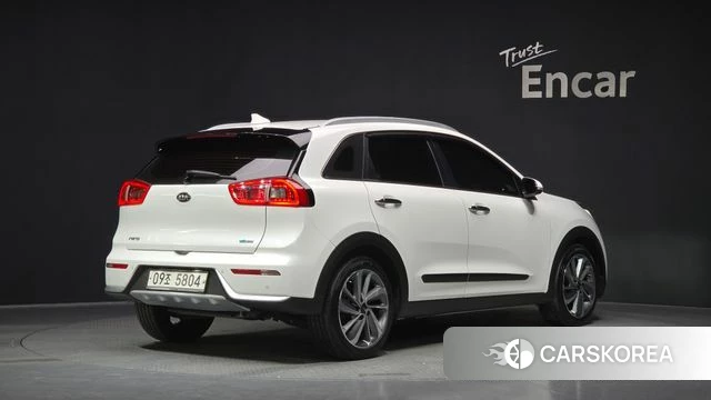 Kia Niro id 3917272 из Кореи 12