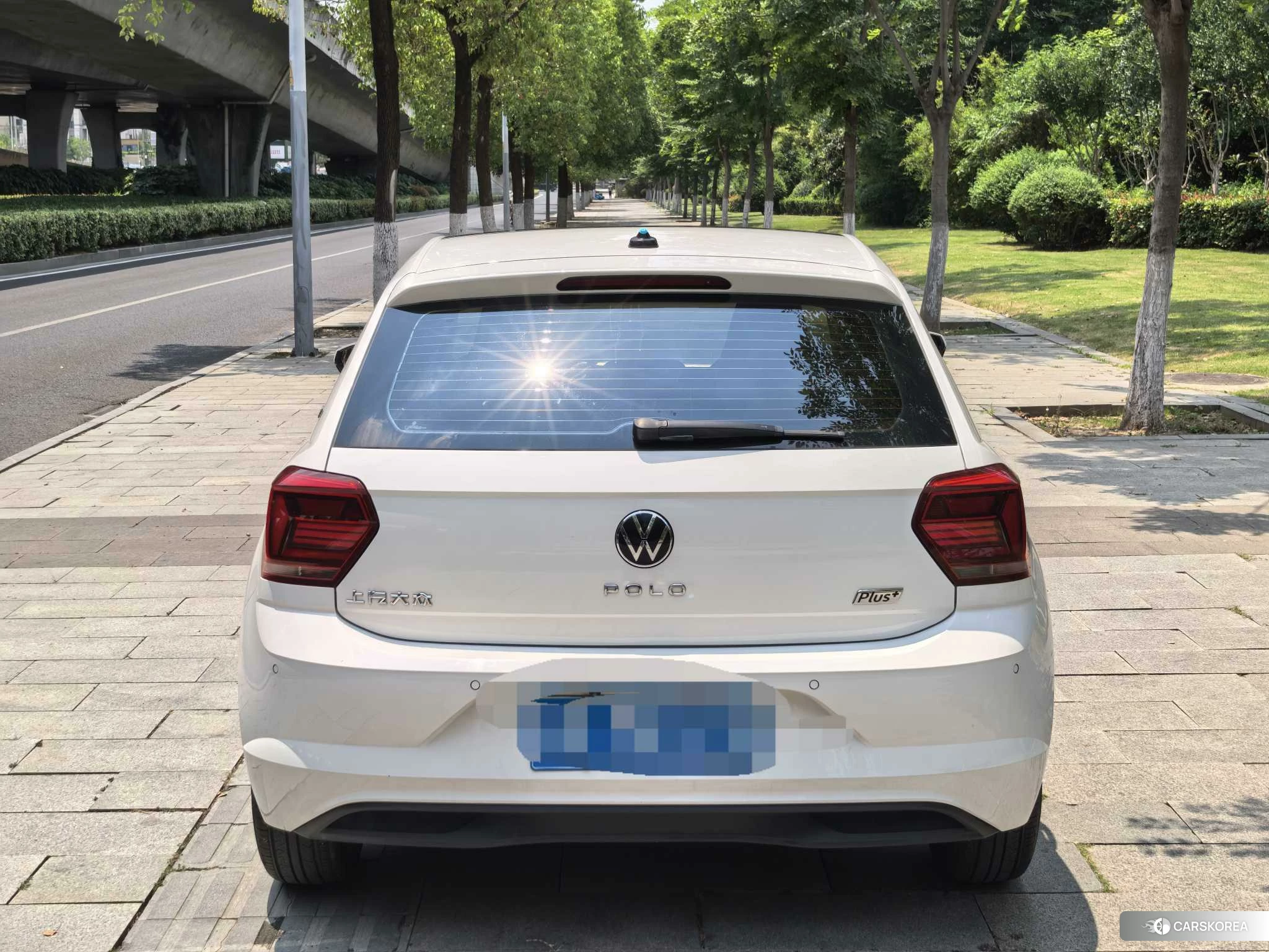 Volkswagen Polo 2021 Белый из Китая, фото 2