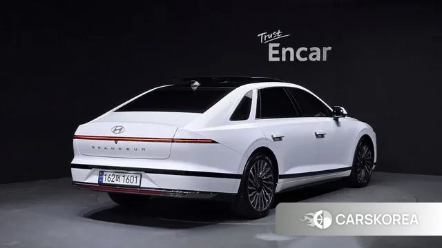 Hyundai Grandeur Hybrid (GN7) id 3011343 из Кореи 12