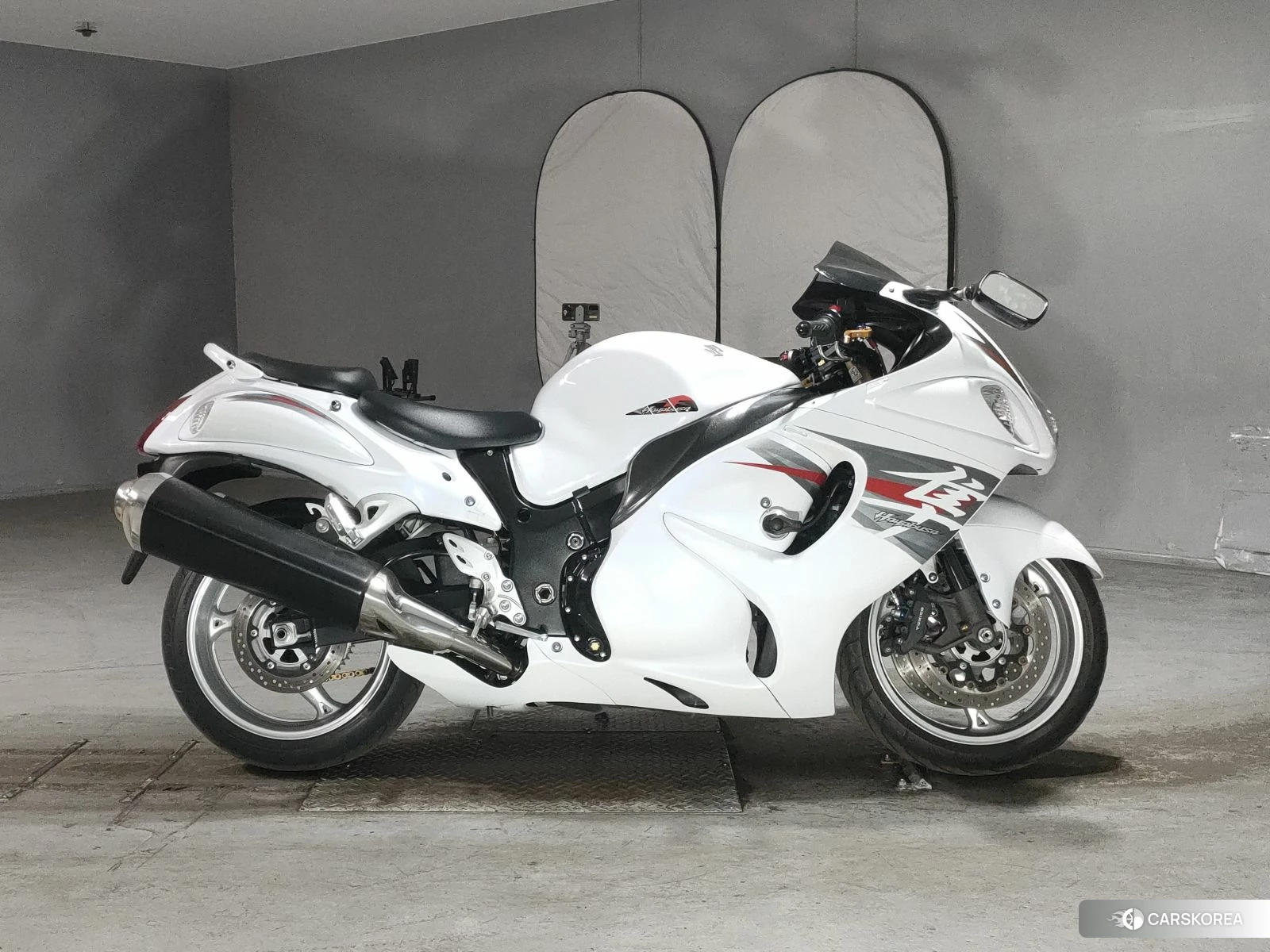 Проданный Suzuki GSX1300R HAYABUSA id 4192924 из Японии