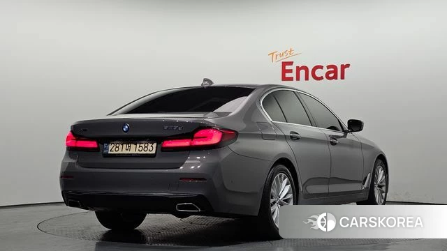 BMW 5 Series (G30) id 4282356 из Кореи 12