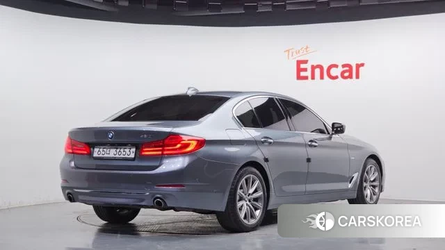 BMW 5 Series (G30) id 3761067 из Кореи 12