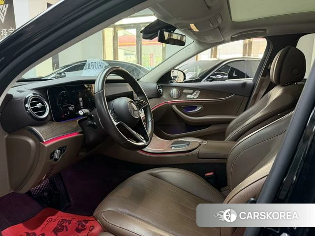 Mercedes-Benz E-class 2023 Черный из Китая, фото 4