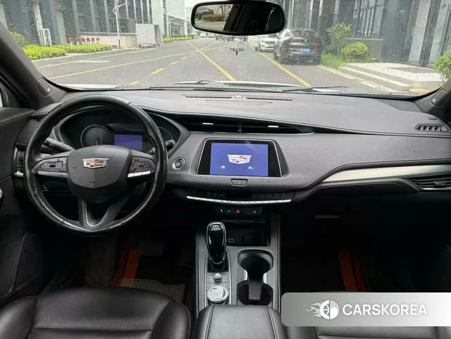 Cadillac XT4 2021 Белый из Китая, фото 2