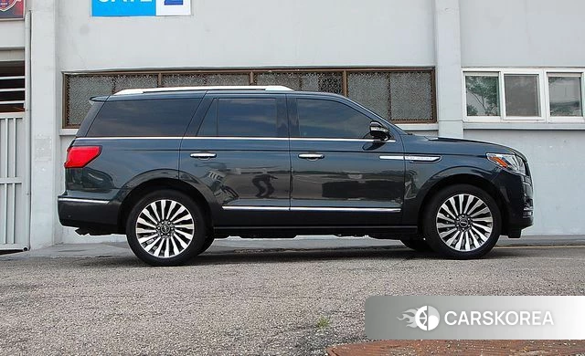 Lincoln Navigator 4th generation 2021 Серый из Кореи, фото 6