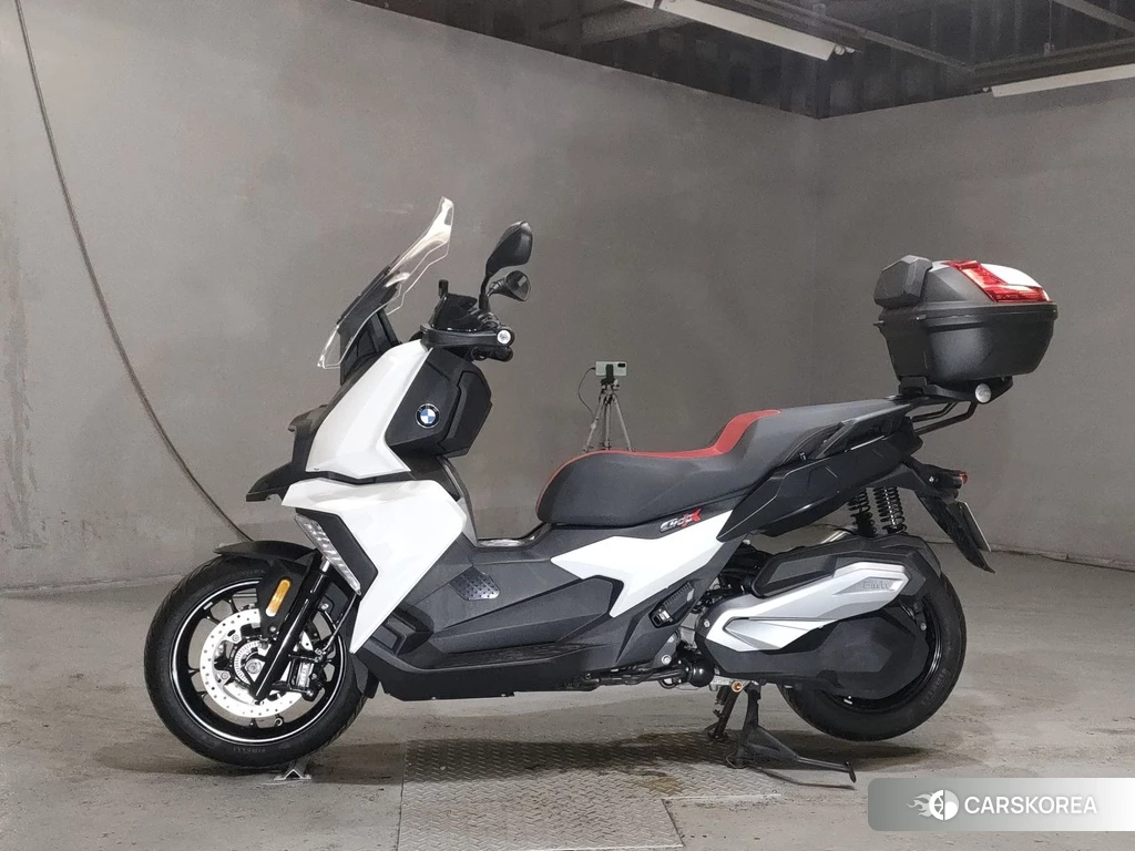 Проданный BMW C400X 2019 из Японии