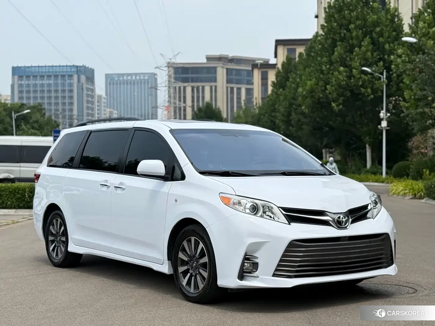 Toyota Sienna 2020 Белый из Китая, фото 2