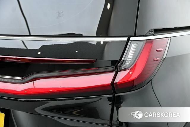 Lexus LM id 4264201 из Китая 12