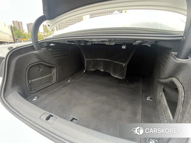 Audi A4L id 4314469 из Китая 12