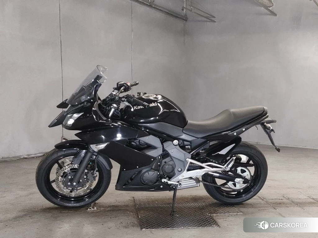 Проданный Kawasaki NINJA 400R 2011 из Японии, фото 2