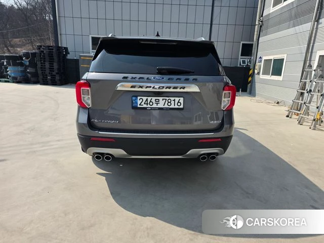 Ford Explorer 6th Generation 2021 Серый из Кореи, фото 2