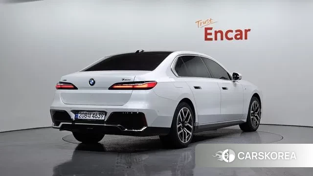 BMW 7 Series (G70) id 3447096 из Кореи 12