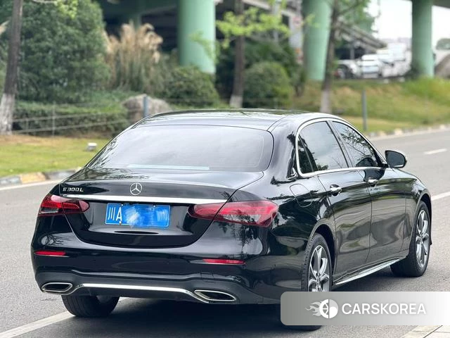 Mercedes-Benz E-class 2021 Черный из Китая, фото 3