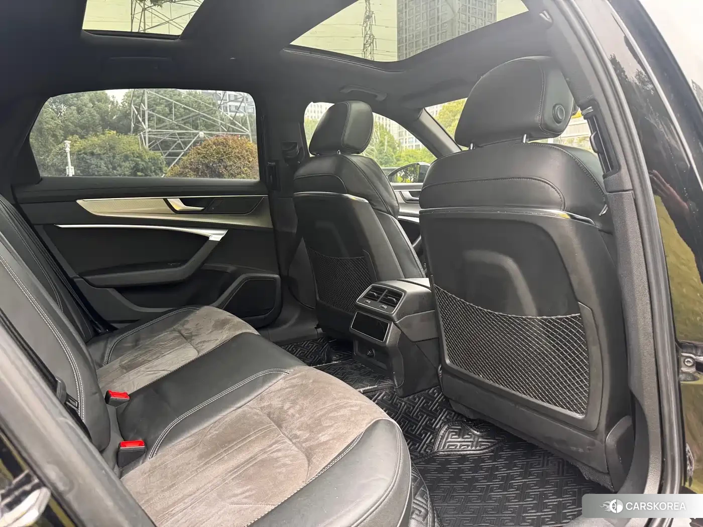 Audi A6L id 4583821 из Китая 7