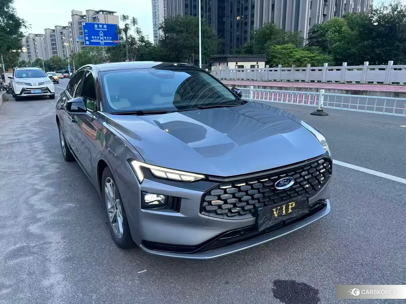 Ford Mondeo 2022 Silver/gray из Китая, фото 2