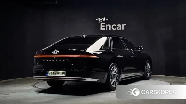 Hyundai Grandeur (GN7) id 3251828 из Кореи 12