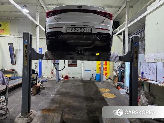 Kia K5 3rd generation 2019 Белый из Кореи, фото 2