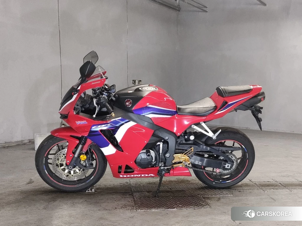 Проданный Honda CBR600RR 2021 из Японии, фото 2