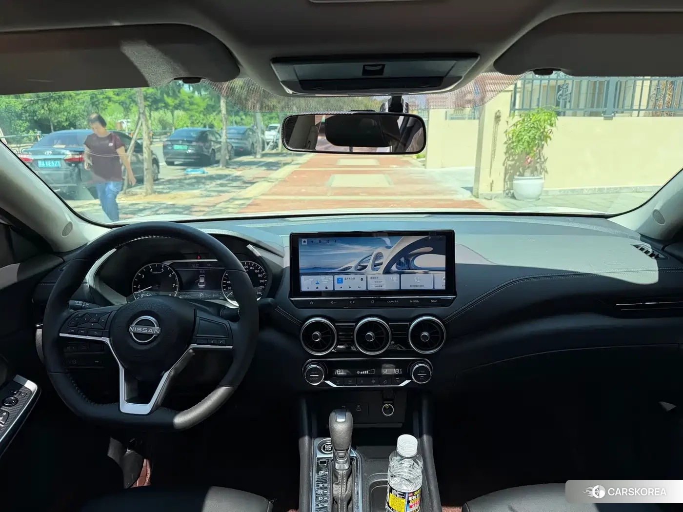 Nissan Sylphy 2024 Белый из Китая, фото 2