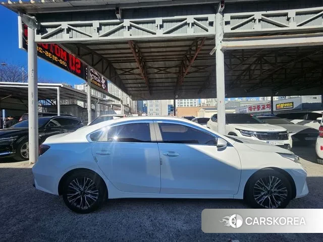 Kia The New K3 2nd generation 2022 Белый из Кореи, фото 5