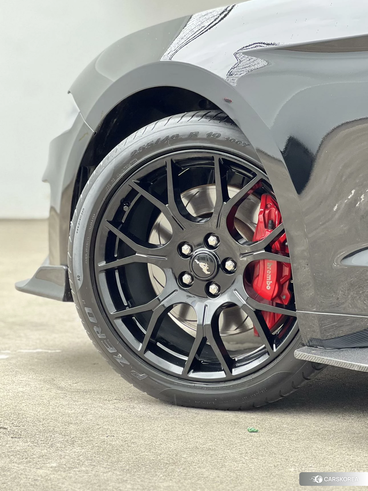 Ford Mustang 2020 Черный из Китая, фото 2