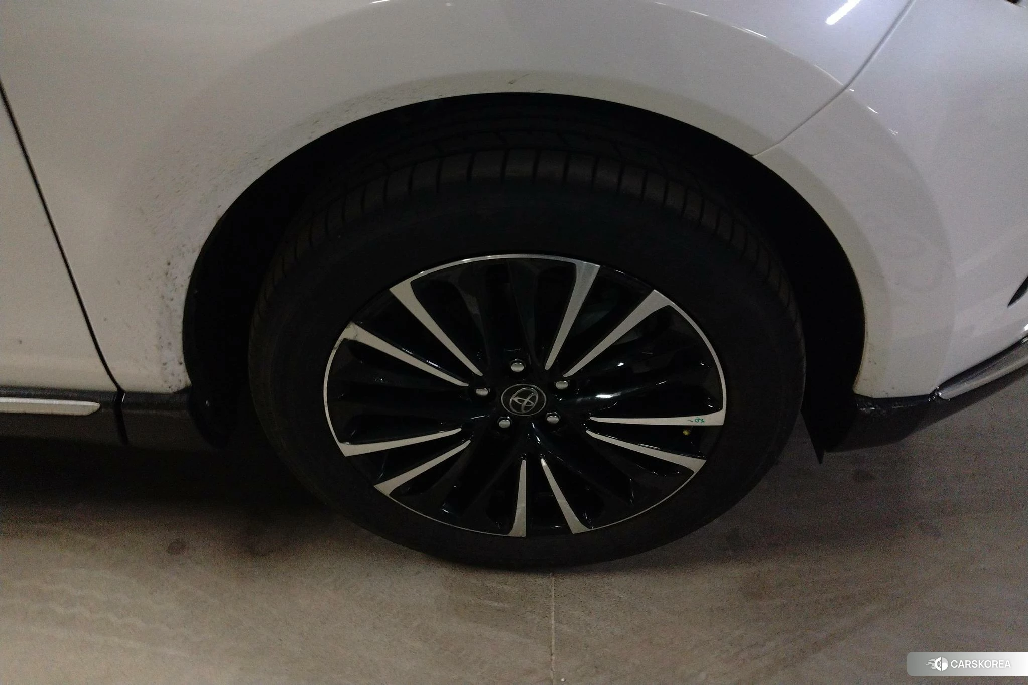 Toyota Venza id 4514932 из Китая 9