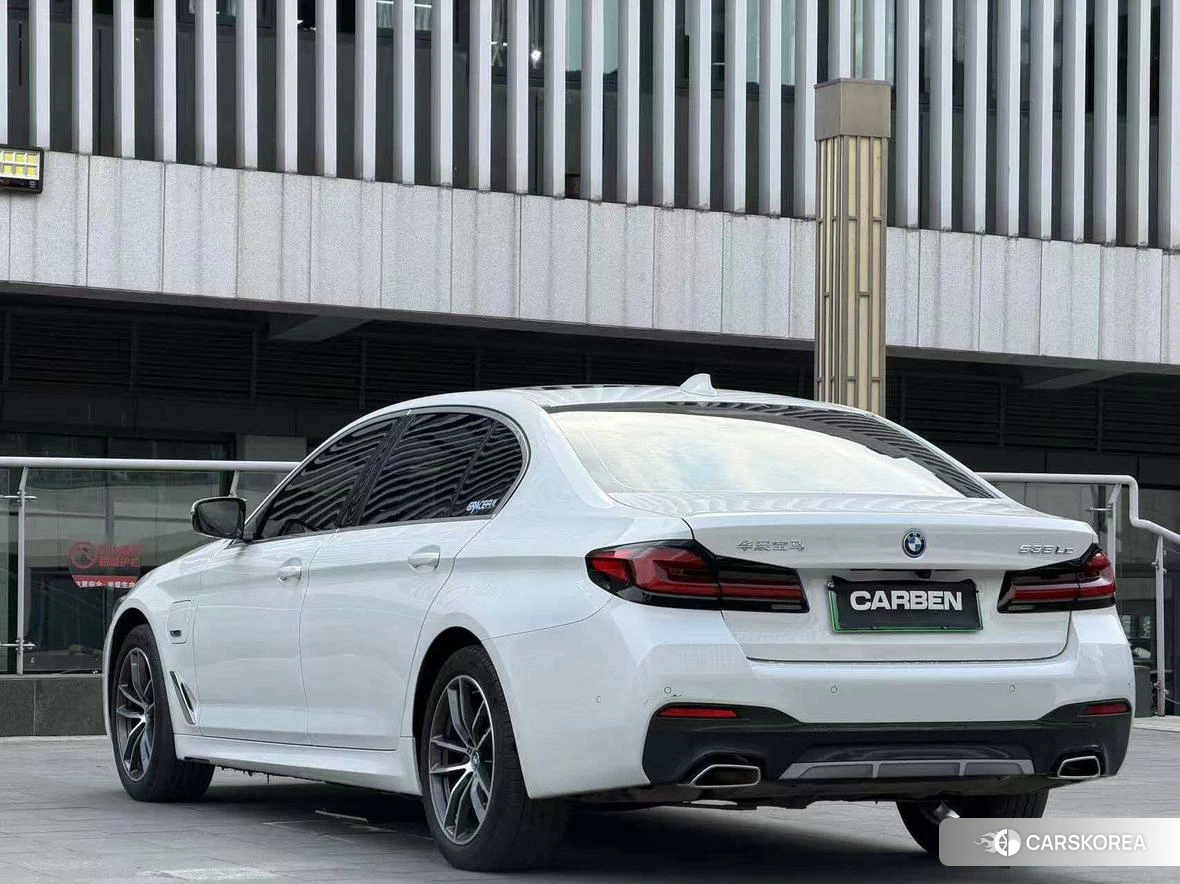 BMW 5 series PHEV 2021 Белый из Китая, фото 2