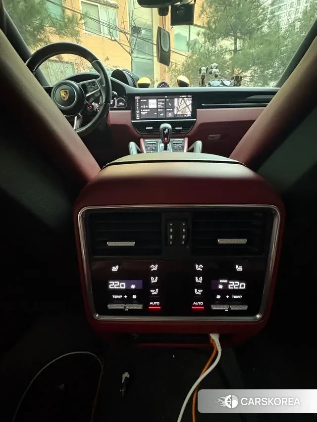 Porsche Cayenne (PO536) 2019 Черный из Кореи, фото 3