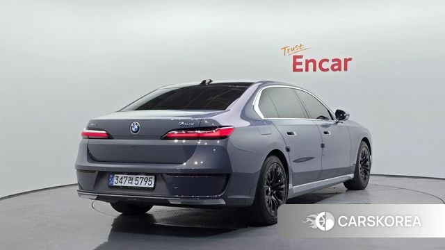BMW 7 Series (G70) id 4506128 из Кореи 12